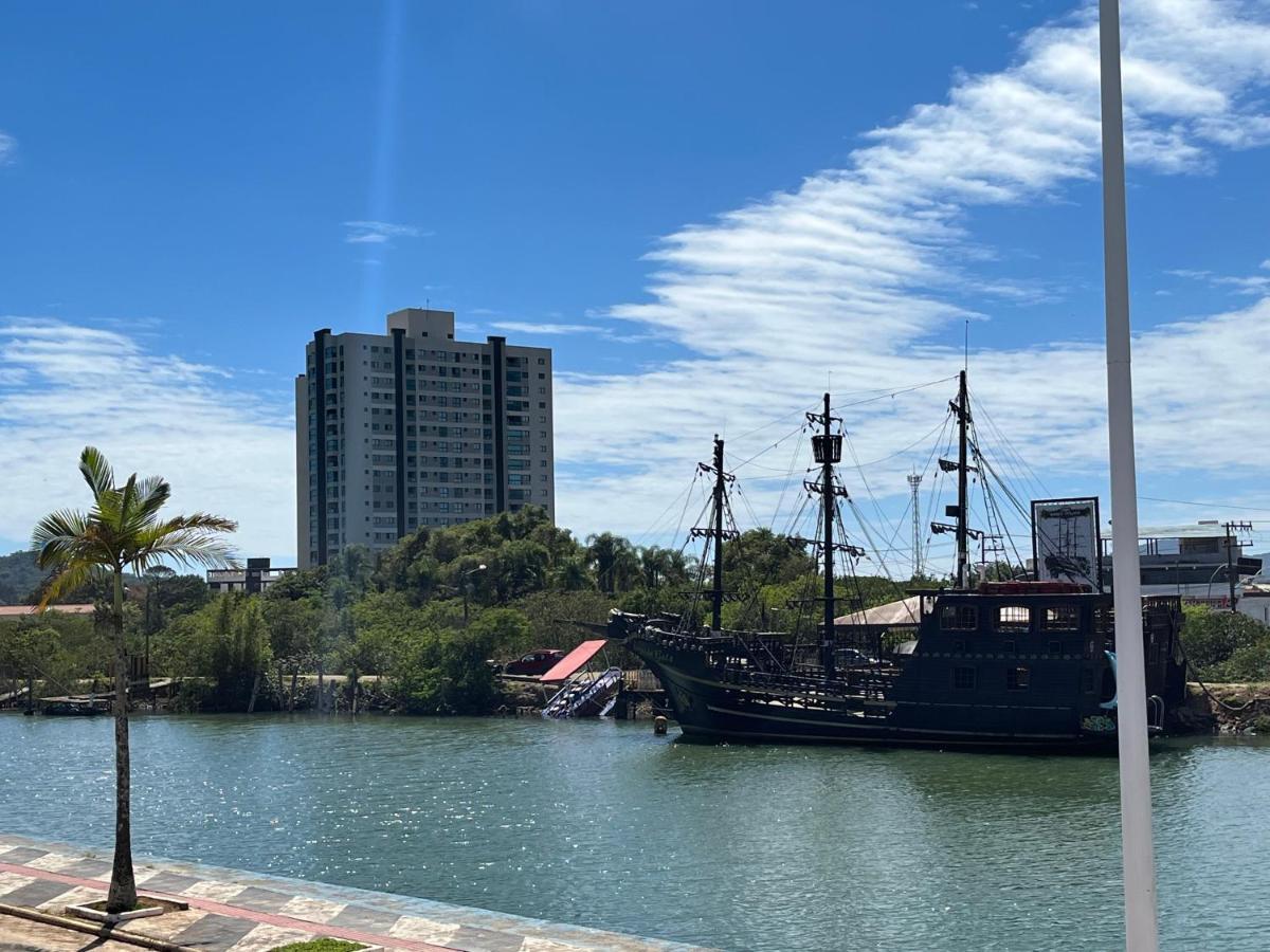 Apartamento Novo Frente Mar Com Piscina Em Home Club Penha  Eksteriør billede